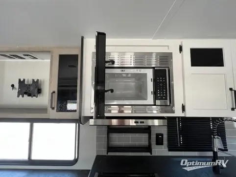 2023 Palomino Puma 30RKQS RV Photo 4