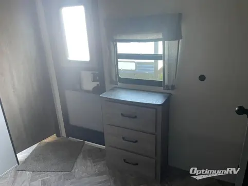 2023 Palomino Puma 31FKRK RV Photo 4