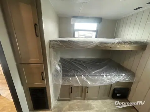 2024 Palomino Puma 32BHFS RV Photo 4
