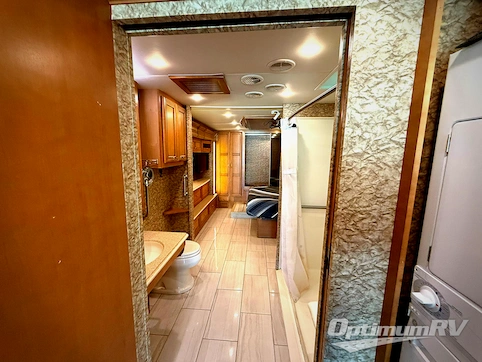 2015 Newmar Ventana 4311 RV Photo 4
