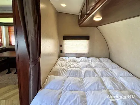 2018 Forest River Vengeance Rogue 29V RV Photo 4