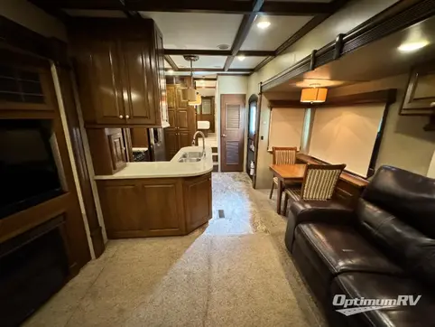 2014 Heartland Landmark SAN ANTONIO RV Photo 2