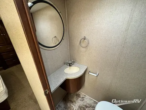 2014 Heartland Landmark SAN ANTONIO RV Photo 4