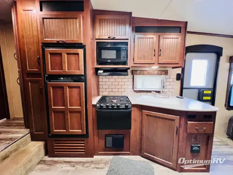 2014 Jayco Eagle HT 26.5RLS RV Photo 3