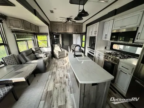 2022 KZ Durango Gold G358RPQ RV Photo 2