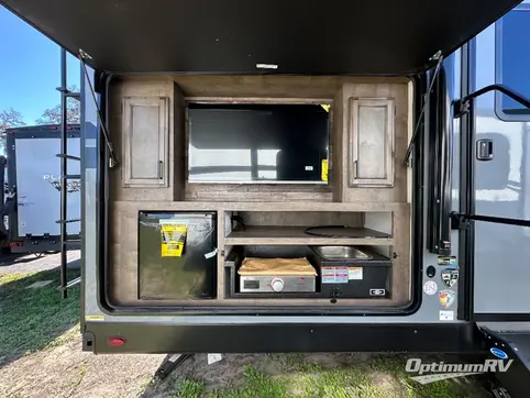 2024 Venture Stratus 261VRB RV Photo 2