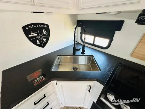2024 Venture Stratus 261VRB RV Photo 3