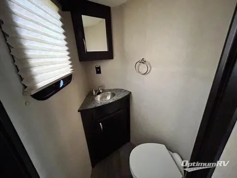 2018 Dutchmen Voltage V3605 RV Photo 3