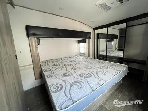2022 Forest River Cherokee Arctic Wolf Suite 3880 RV Photo 2