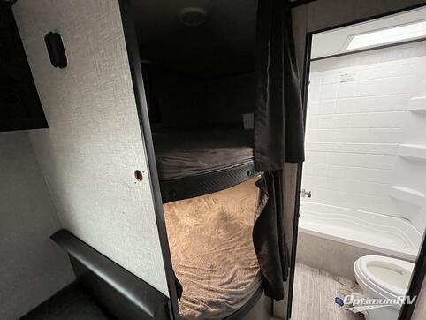 2022 Jayco Jay Flight SLX 8 264BH RV Photo 3