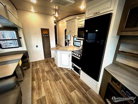 2023 Keystone Cougar Half-Ton 25RES RV Photo 2