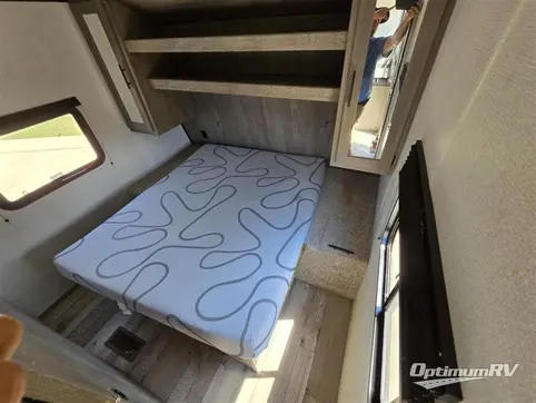 2021 Keystone Springdale 260BH RV Photo 4