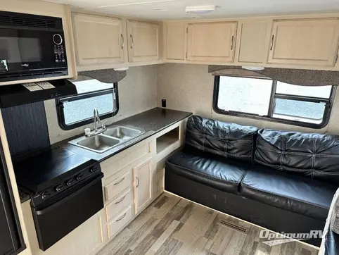 2018 Winnebago Towables Minnie 2500RL RV Photo 3