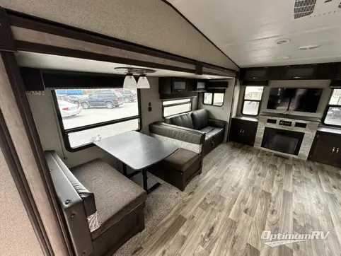 2020 Keystone Springdale 253FWRE RV Photo 2