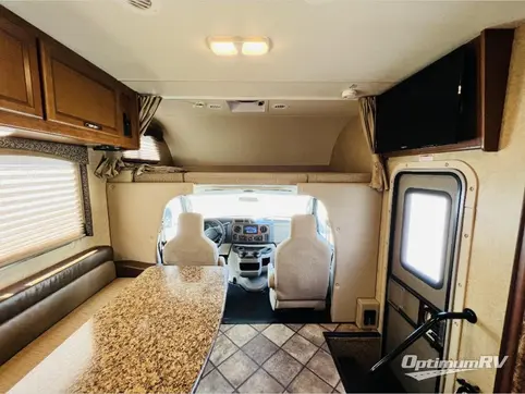 2015 Thor Four Winds 28F RV Photo 2