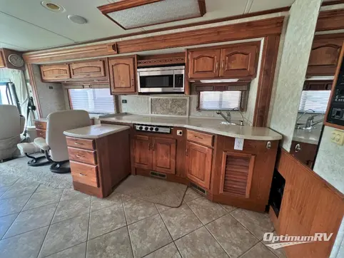 2007 Holiday Rambler Endeavor 40 SFT RV Photo 4