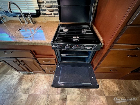 2014 Jayco Greyhawk 31SS RV Photo 3