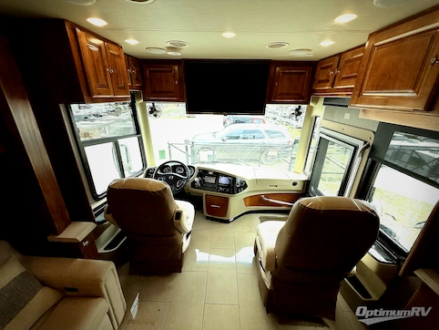 2016 Tiffin Phaeton 44 OH RV Photo 4