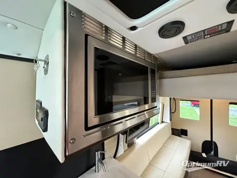 2022 Regency Xalta 4.2 RV Photo 4