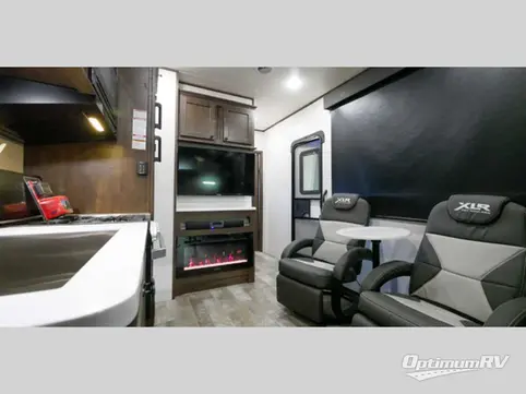 2021 Forest River XLR Hyper Lite 2513 RV Photo 2