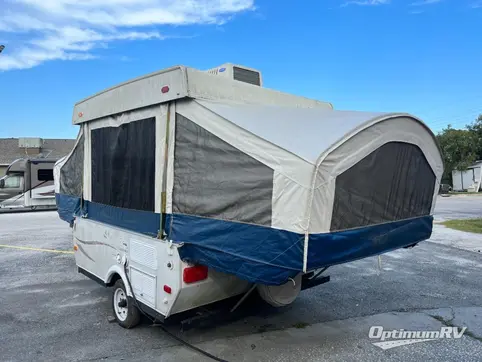 2008 Coachmen Clipper Sport 806 RV Photo 2