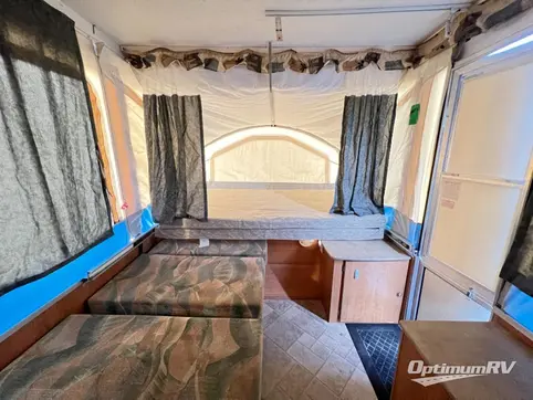 2008 Coachmen Clipper Sport 806 RV Photo 4