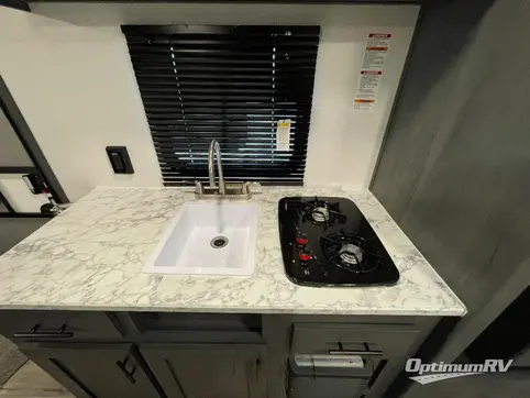 2023 Dutchmen Aspen Trail LE 17BH RV Photo 4