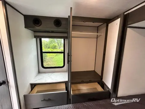 2024 Dutchmen Aspen Trail 390LOFT RV Photo 4