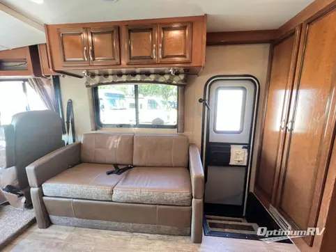 2017 Fleetwood Flair 30P RV Photo 2