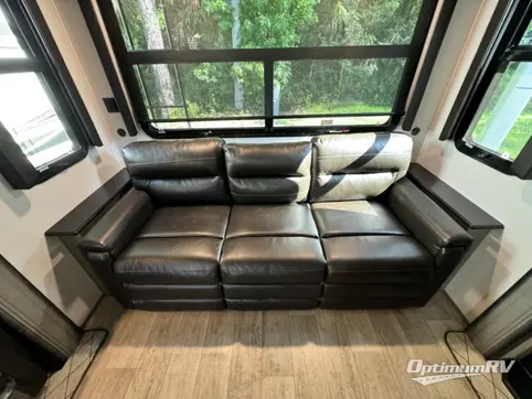 2022 Keystone Montana 3781RL RV Photo 2