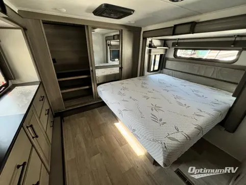 2022 Keystone Montana 3781RL RV Photo 4