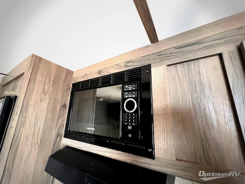 2022 Gulf Stream Ameri-Lite Ultra Lite 248BH RV Photo 3