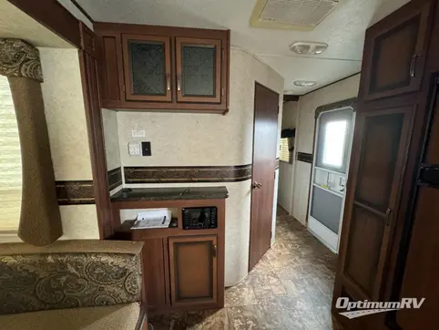 2013 CrossRoads Zinger ZT27RL RV Photo 3