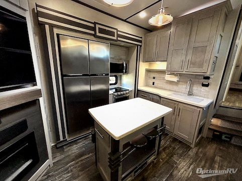 2021 Keystone Fuzion 373 RV Photo 2