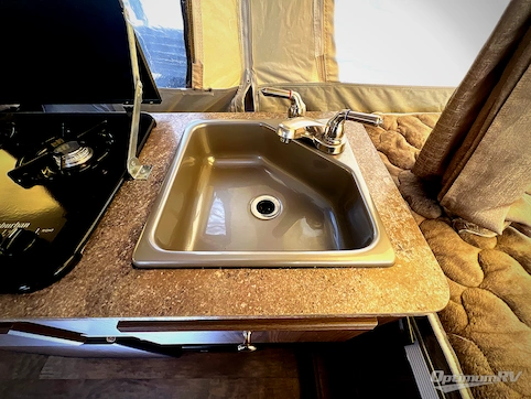2017 Forest River Rockwood Freedom Series 2318G RV Photo 4