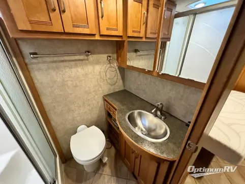 2016 Itasca Solei 36G RV Photo 4
