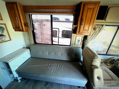 1997 Fleetwood Discovery 36A RV Photo 3