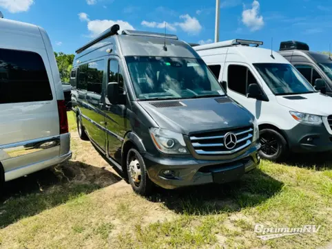 Used 2016 Roadtrek E-Trek E-Trek Featured Photo