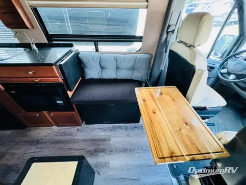 2016 Roadtrek E-Trek E-Trek RV Photo 3