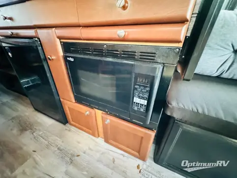2016 Roadtrek E-Trek E-Trek RV Photo 4
