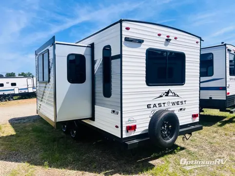 2025 East To West Della Terra LE 240RLLE RV Photo 2
