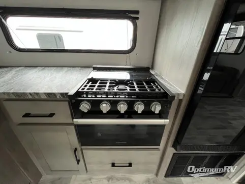 2023 Dutchmen Kodiak Ultra-Lite 332BHSL RV Photo 4