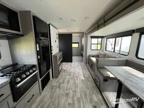 2023 Dutchmen Kodiak Ultra-Lite 332BHSL RV Photo 2