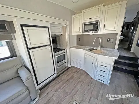 2020 Jayco Eagle HT 27.5RLTS RV Photo 3
