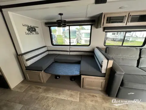 2024 Palomino Puma Destination 39PQB RV Photo 2