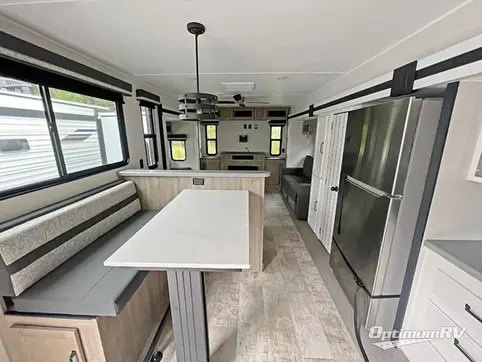 2024 Palomino Puma Destination 38DEN RV Photo 2