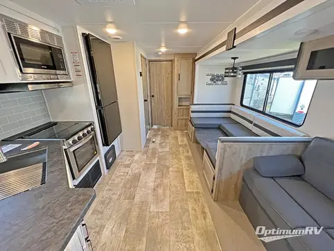 2024 Palomino Puma 32RBFQ RV Photo 2