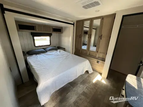 2024 Palomino Puma 32RBFQ RV Photo 4