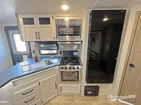 2024 Palomino Puma 32BHQS RV Photo 3