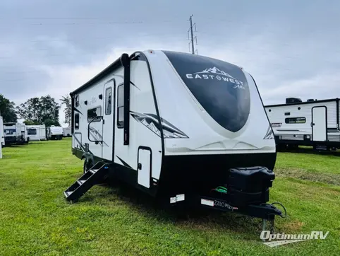Used 2023 East To West Alta 2210MBH Featured Photo